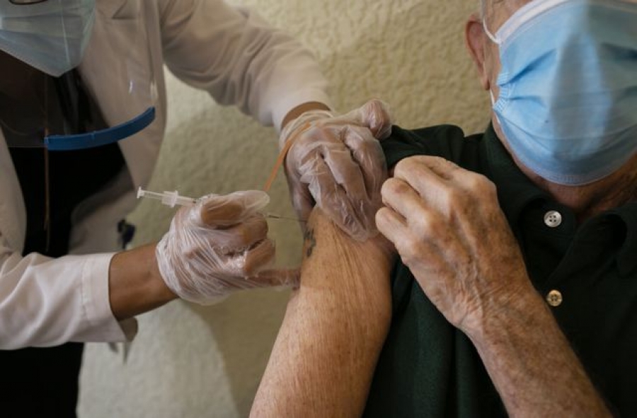 &Epsilon;&mu;&beta;&omicron;&lambda;&iota;&alpha;&sigma;&mu;ό&sigmaf; COVID &sigma;&epsilon; &upsilon;&pi;&epsilon;&rho;&eta;&lambda;ί&kappa;&omicron;&upsilon;&sigmaf;
